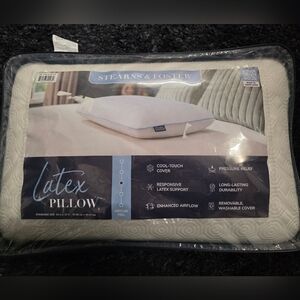 NIB Stearns & Foster Luxury Latex Pillow